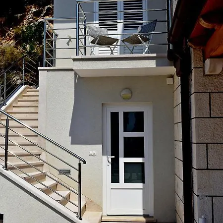 With View 杜布罗夫尼克